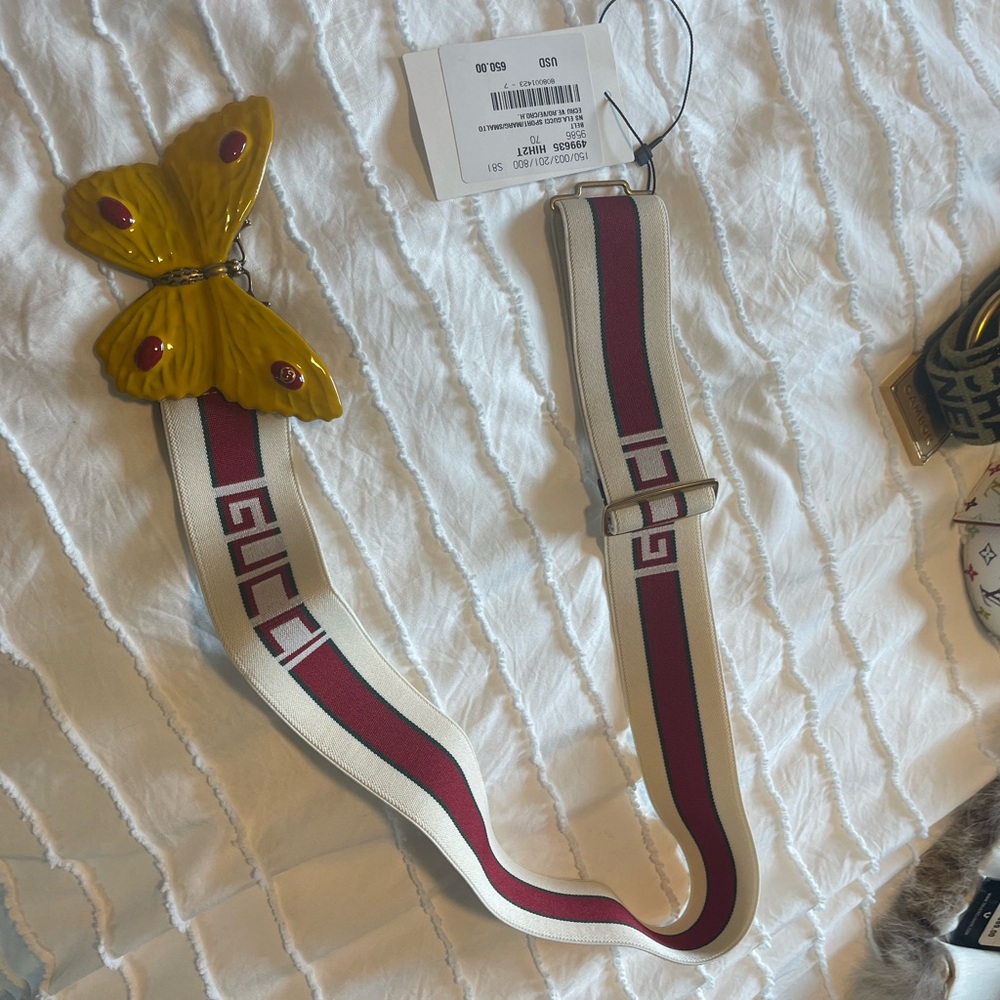Gucci Yellow Butterfly Buckle Belt with Red and Cream Stripes - Picture 2 of 3